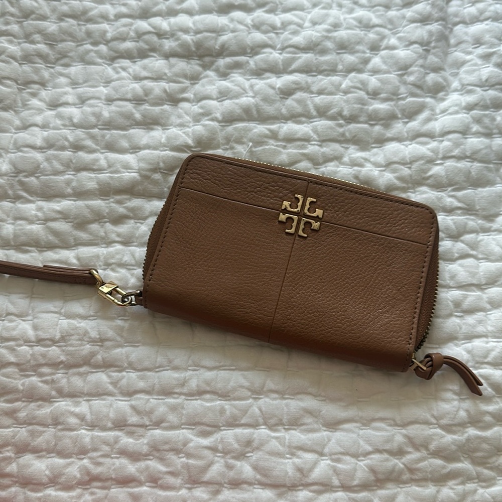 Tan Tory Burch Wristlet/Wallet